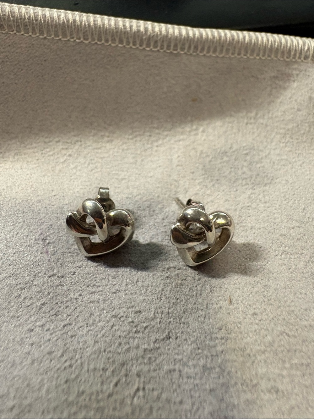 Retired James Avery Silver Knot Heart Stud Earrings